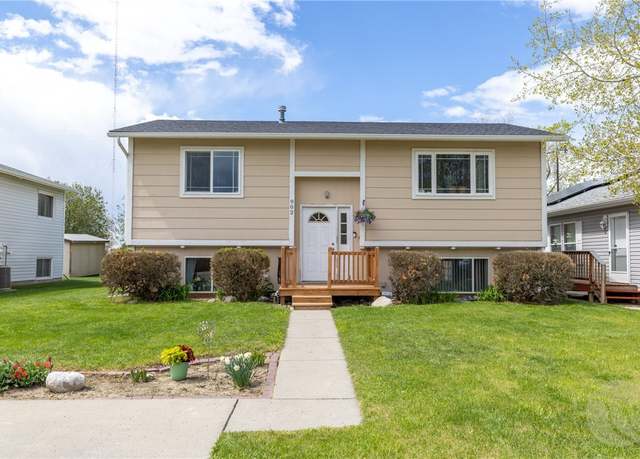 Property at 902 Jackson St, Billings, MT 59101, 4 beds, 2 baths