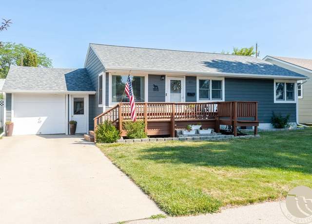Property at 1815 Clark Ave, Billings, MT 59102, 5 beds, 2 baths