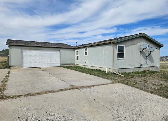 Property at 3843 Vista View Ln, Billings, MT 59101, 3 beds, 2 baths