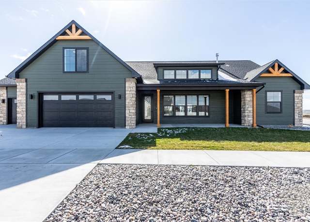 Property at 2232 River Agate Ln Ln, Billings, MT 59106, 4 beds, 3 baths