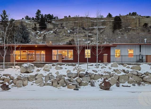 Property at 1425 Granite Ave, Billings, MT 59102, 4 beds, 3.5 baths