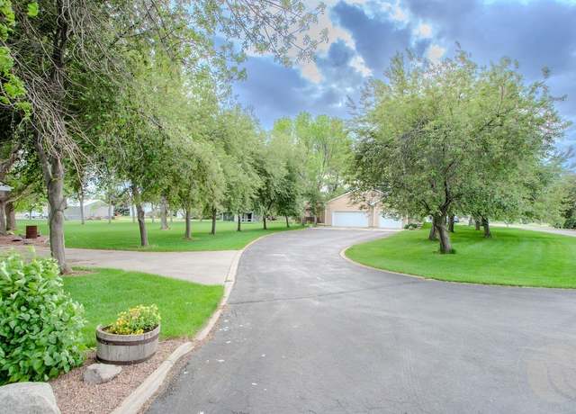 Property at 2736 Buffalo Horn Dr, Laurel, MT 50944, 5 beds, 3 baths