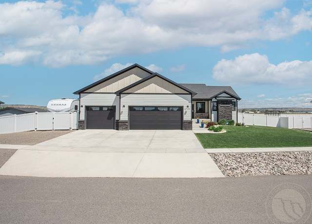 Property at 6705 Skycrest Dr Dr, Billings, MT 59106, 5 beds, 3.5 baths