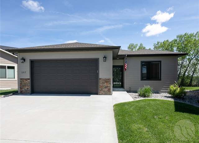 Property at 207 Boston Hill Rd Rd, Billings, MT 59102, 4 beds, 3 baths