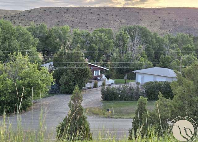 Property at 3947 Blue Creek Rd, Billings, MT 59101, 4 beds, 2 baths