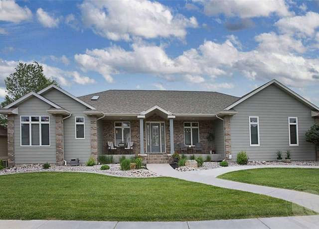 Property at 415 Tamarisk Drive Dr, Billings, MT 59105, 4 beds, 3.5 baths