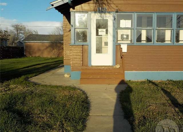 Property at 918 1st Street St, Roundup, MT 59072, 3 beds, 1 bath