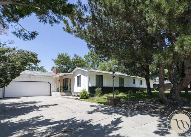 Property at 2920 40th Street West St, Billings, MT 59106, 4 beds, 3 baths