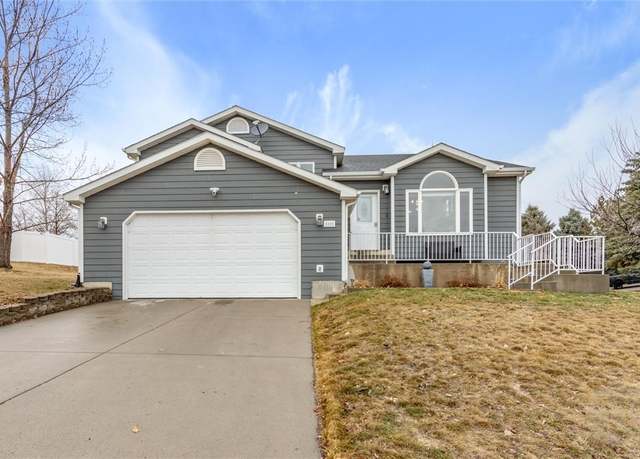 Property at 3305 Glenfinnan Rd, Billings, MT 59101, 5 beds, 3 baths