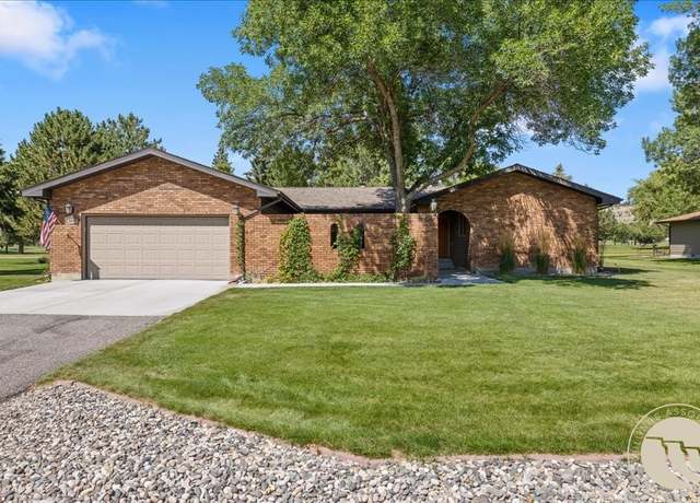 Property at 3035 Arnold Palmer Dr, Billings, MT 59106, 3 beds, 2.5 baths
