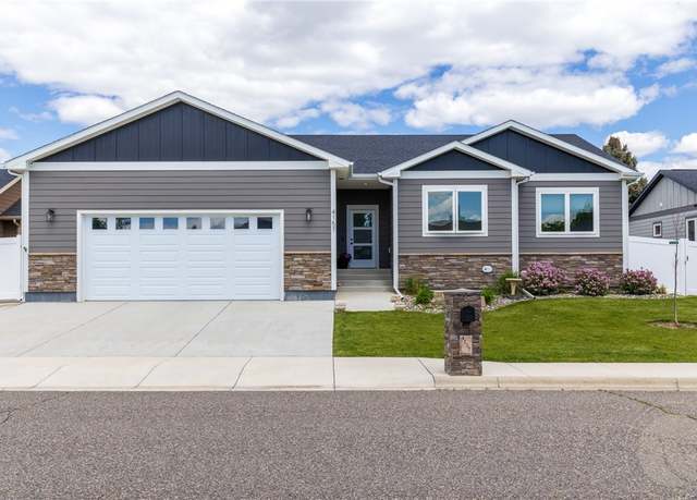 Property at 4157 Banbury Pl, Billings, MT 59106, 6 beds, 3 baths