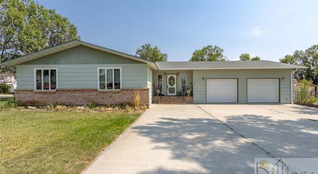Photo of 1222 2nd St E, Roundup, MT 59072