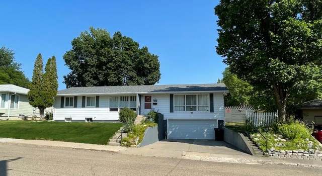 Photo of 214 Glenwood Ave, Glendive, MT 59330