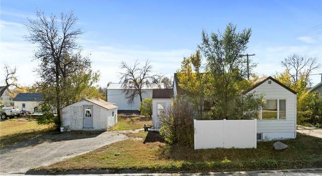 Photo of 310 6th St, Fairview, MT 59221