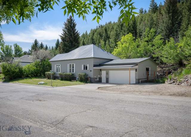 Property at 411 W 7th St, Anaconda, MT 59711, 5 beds, 2 baths