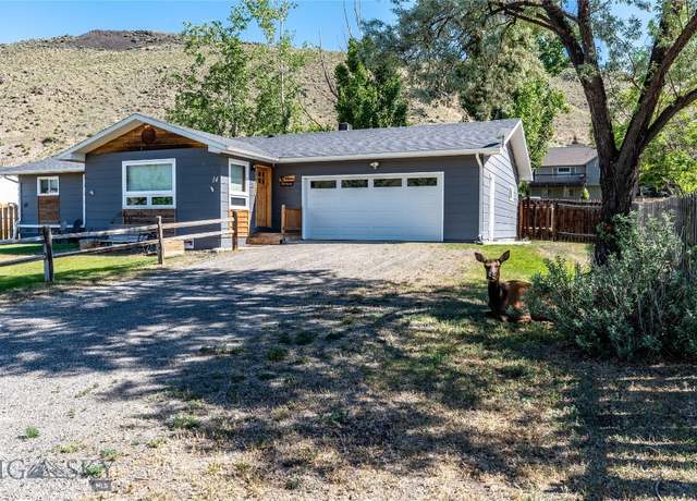 Property at 14 Peters Ln, Gardiner, MT 59030, 3 beds, 2 baths