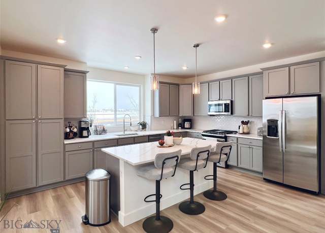 Property at 1823 N Cottonwood Rd, Bozeman, MT 59718, 4 beds, 2.5 baths