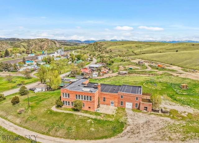 Property at 5400 Frontage Road Rd, Manhattan, MT 59741, 2 beds, 2.5 baths