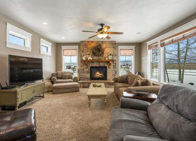 Property at 605 E Cameron Brg, Bozeman, MT 59718, 3 beds, 2.5 baths