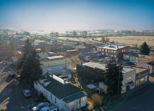 Property at 111 E Broad St, Drummond, MT 59832, 5 beds, 4 baths