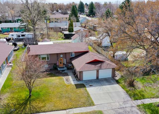 Property at 213 S 1st St, Manhattan, MT 59741, 3 beds, 2 baths