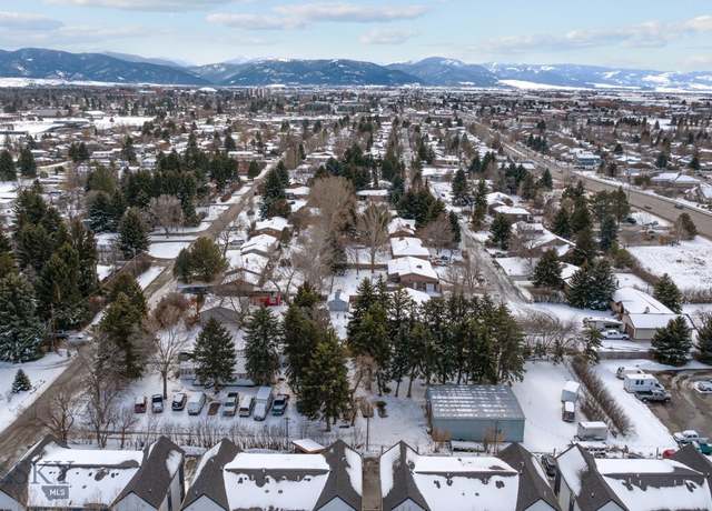 Property at 907 N 17th Ave, Bozeman, MT 59715, 2 beds, 1 bath