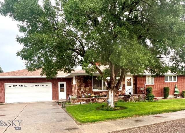 Property at 805 E Orr St, Dillon, MT 59725, 3 beds, 2.5 baths