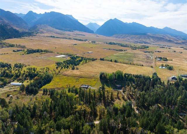 Property at 66 Deep Creek Rd, Livingston, MT 59047, 3 beds, 3.5 baths