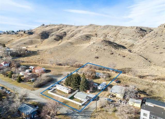 Property at 907 E Montana St, Livingston, MT 59047, 2 beds, 1 bath