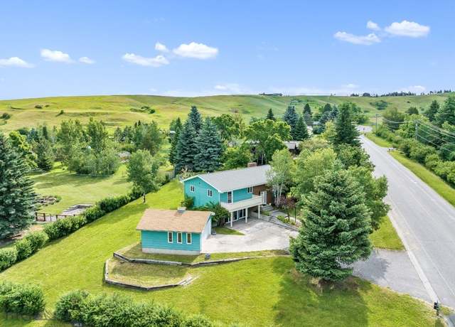 Property at 8407 Goldenstein Ln, Bozeman, MT 59715, 5 beds, 3 baths