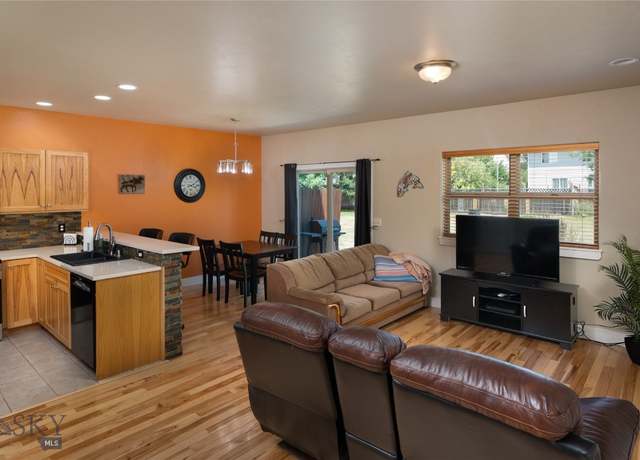 Property at 128 Droulliard Ave, Bozeman, MT 59718, 3 beds, 2.5 baths