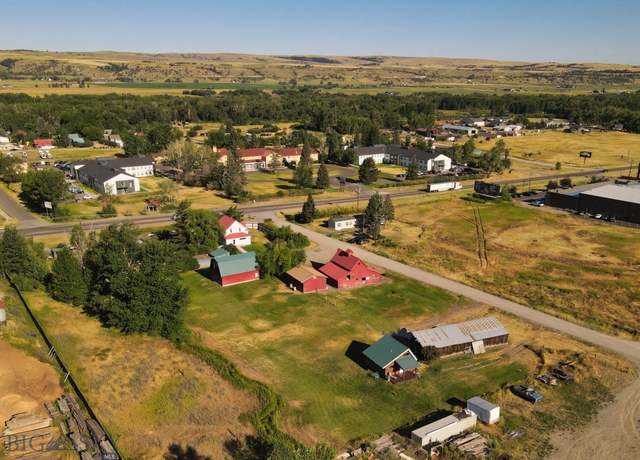 Property at 76370 Gallatin Rd, Gallatin Gateway, MT 59730, 3 beds, 2.5 baths