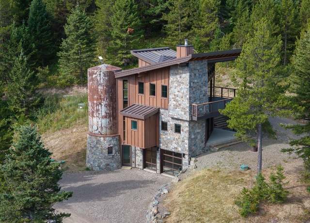 Property at 3096 Woodchuck Rd, Bozeman, MT 59715, 2 beds, 1.5 baths