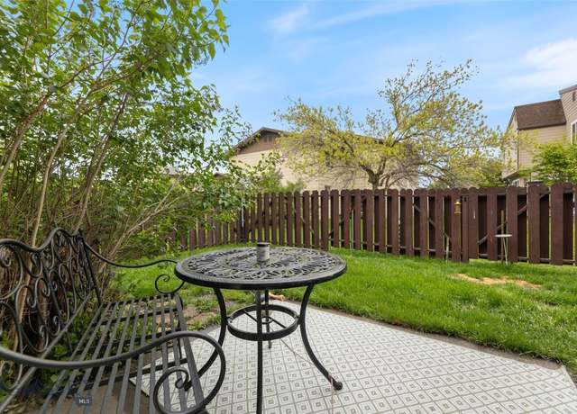 Property at 220 S 16th St Unit D, Bozeman, MT 59715, 2 beds, 1.5 baths