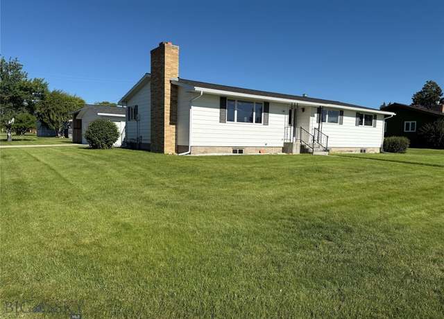 Property at 801 Carter St, Deer Lodge, MT 59722, 3 beds, 2.5 baths