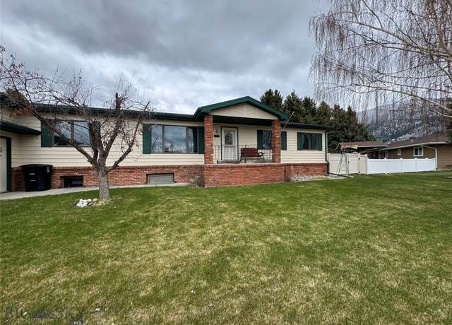 Property at 105 Country Club Ln, Butte, MT 59701, 5 beds, 3.5 baths