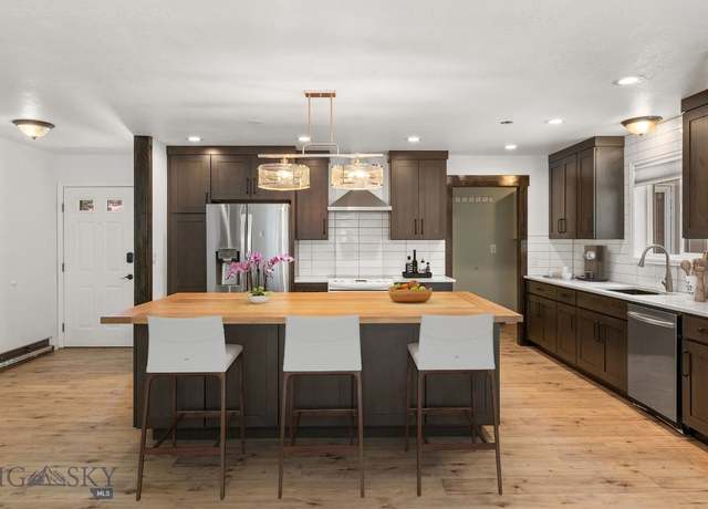 Property at 840 Damarell Rd, Bozeman, MT 59718, 3 beds, 2 baths
