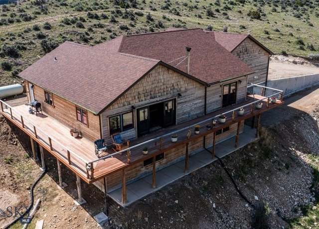 Property at 6875 Craigle Ln, Helena, MT 59602, 3 beds, 2.5 baths