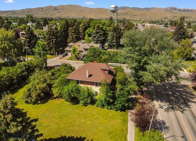 Property at 702 S Broadway St, Townsend, MT 59644, 4 beds, 1 bath