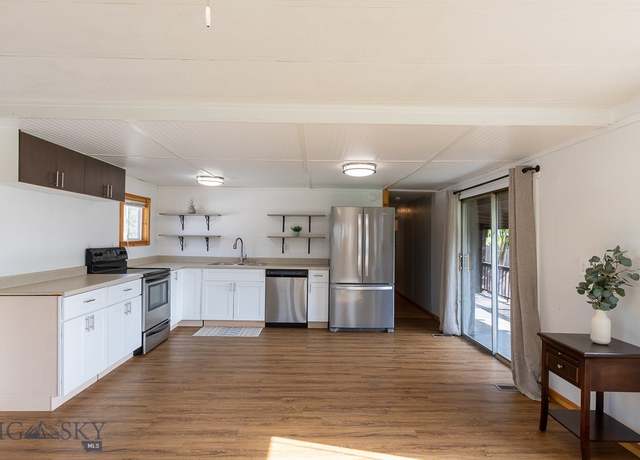 Property at 403 Southwood Dr, Belgrade, MT 59714, 3 beds, 1 bath