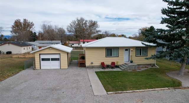 Photo of 310 N Walnut St, Townsend, MT 59644
