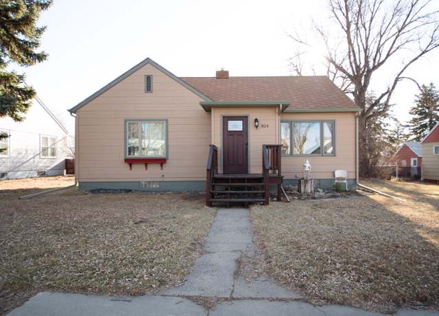 Property at 824 Illinois St, Chinook, MT 59523, 5 beds, 2 baths