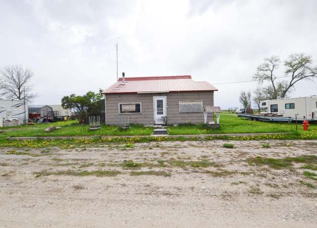 Property at 301 2nd Ave S, Moore, MT 59464, 3 beds, 1 bath