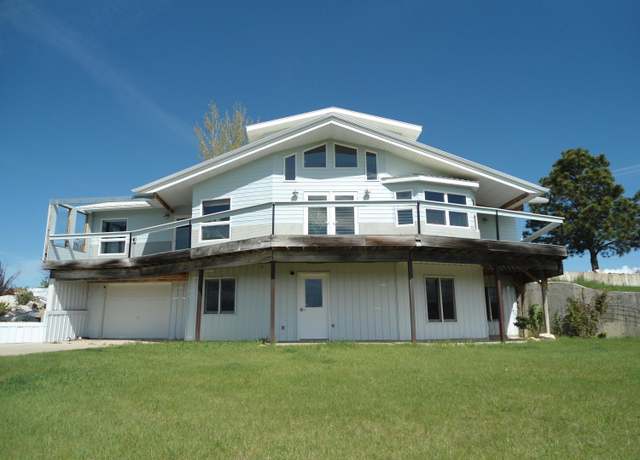 Property at 168 Northern Shadows Dr, Lewistown, MT 59457, 3 beds, 3 baths