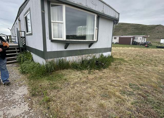 Property at 801 123 Ave E, Havre, MT 59501, 3 beds, 1 bath