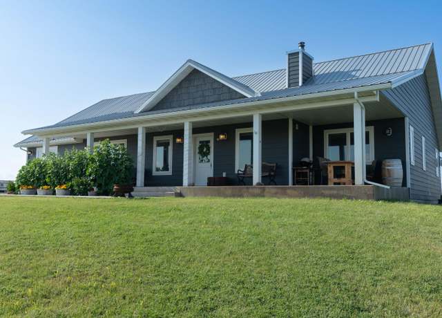Property at 7447 9th St W, Havre, MT 59501, 4 beds, 3 baths