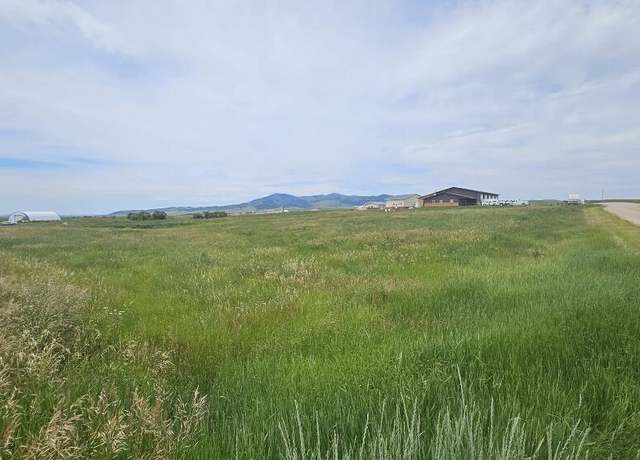 Property at 129 Sweetgrass Dr, Lewistown, MT 59457