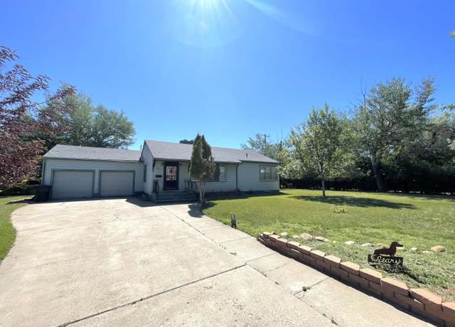 Property at 1511 5th Ave, Havre, MT 59501, 4 beds, 2 baths