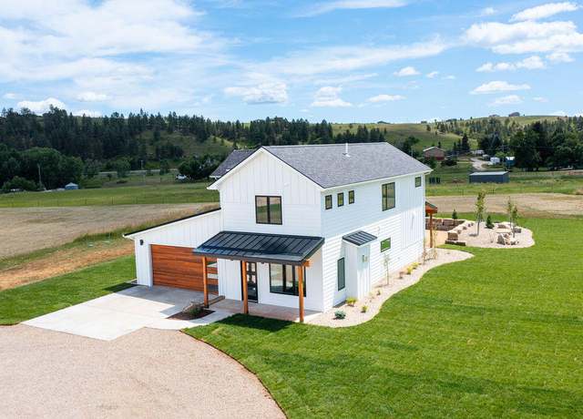 Property at 491 Roundhouse Rd, Lewistown, MT 59457, 4 beds, 3.5 baths