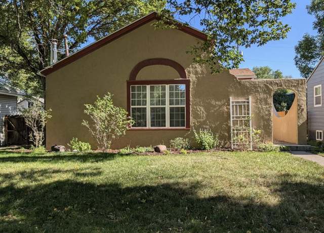 Property at 523 6th Ave, Havre, MT 59501, 2 beds, 2 baths